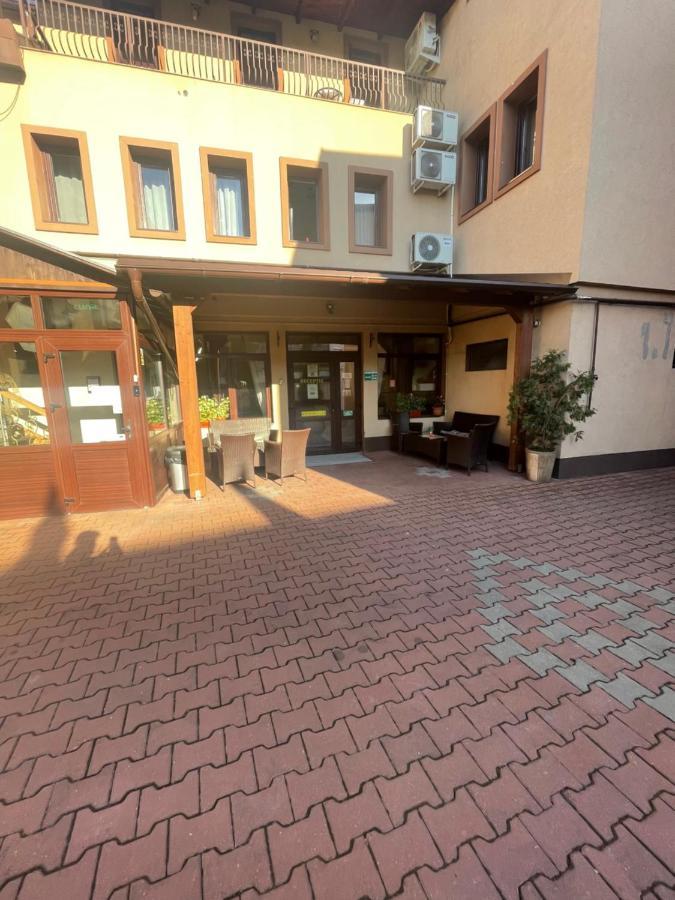 Pension Cleopatra Târgu-Mureş Dış mekan fotoğraf