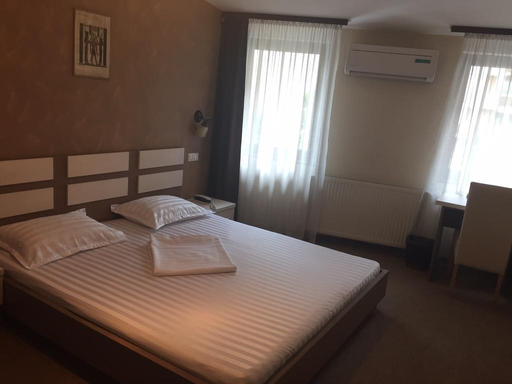 Pension Cleopatra Târgu-Mureş Dış mekan fotoğraf